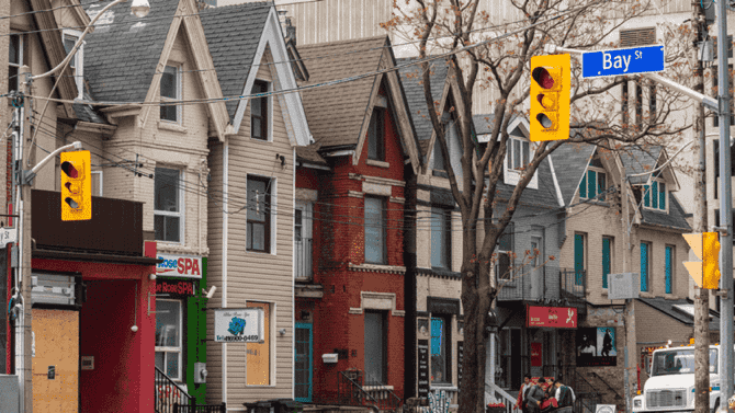 Best Short-Term Rental Markets for Investment in Canada